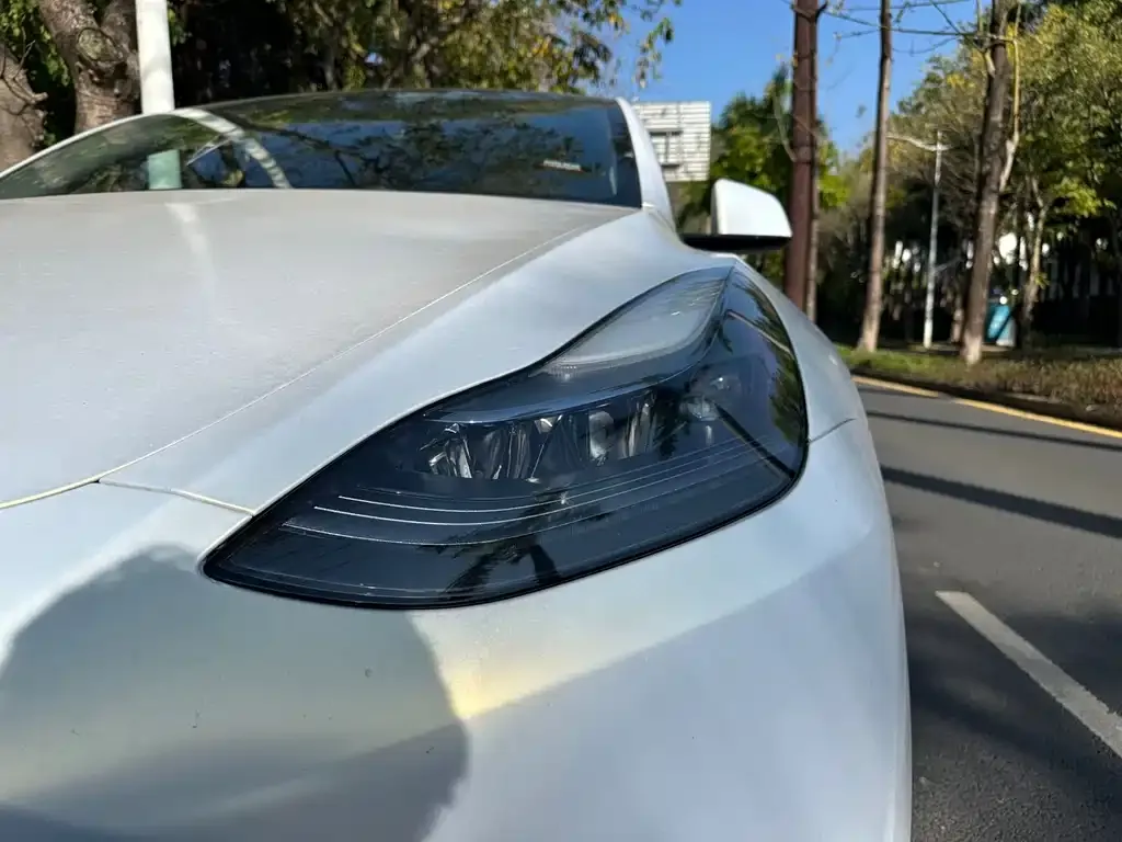 Tesla Model Y 2024 из CN, фото 3
