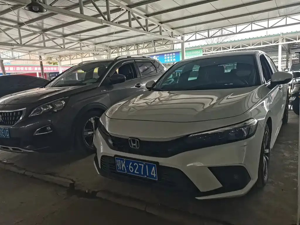Honda Civic — фото 1