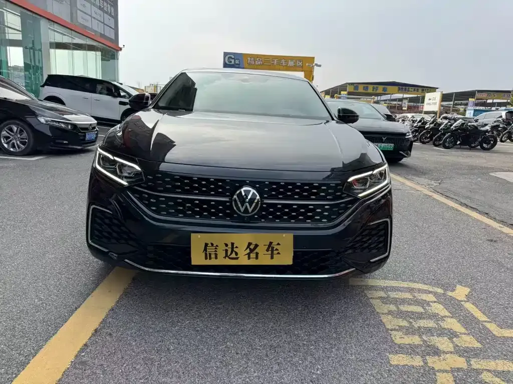 Volkswagen Passat 2023 из CN, фото 5