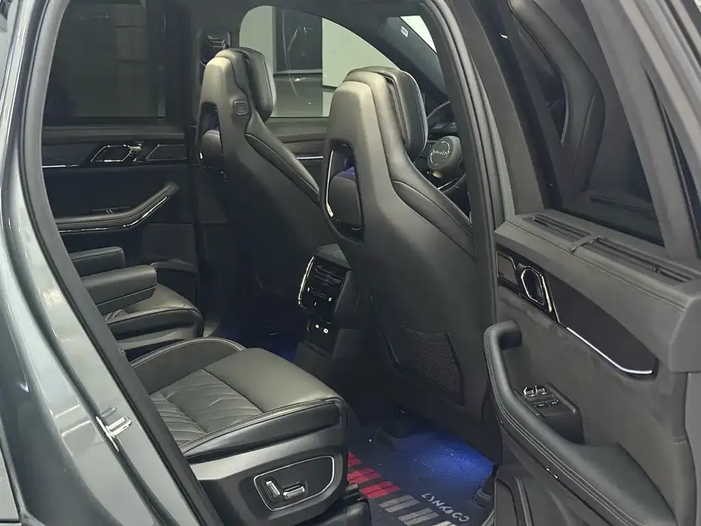 Lynk & Co 09 PHEV 2022 из CN, фото 5