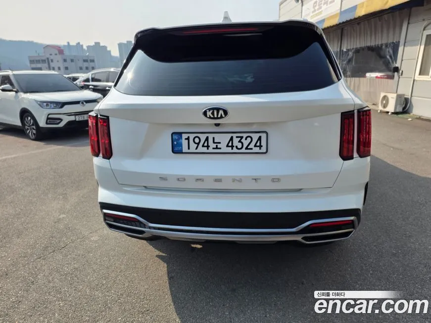 Kia Sorento — фото 9