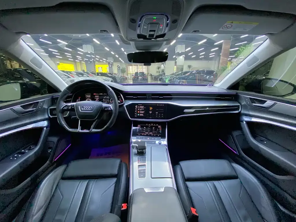 Audi A7 2021 из CN, фото 10