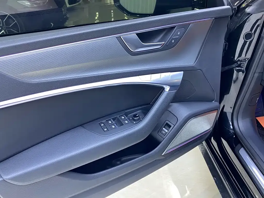 Audi A7 2021 из CN, фото 4