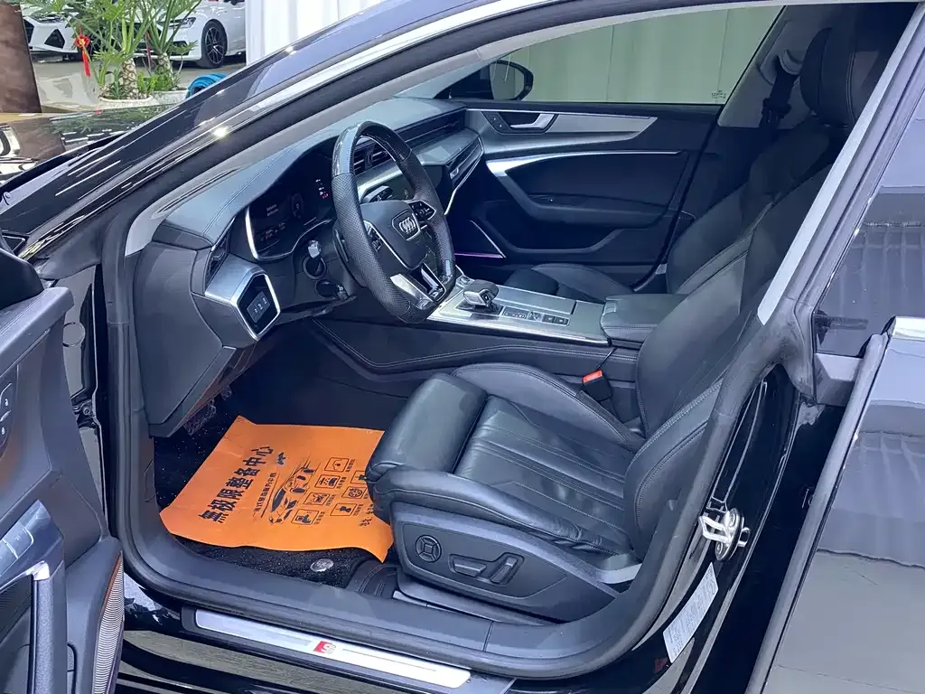 Audi A7 2021 из CN, фото 5