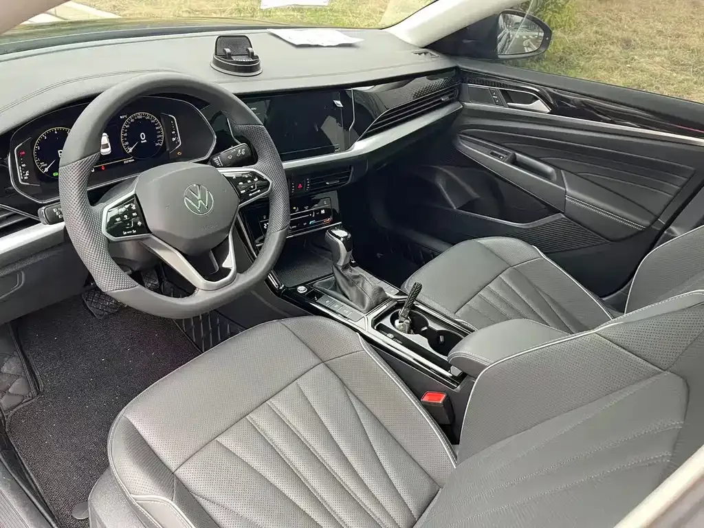 Volkswagen Passat — фото 9