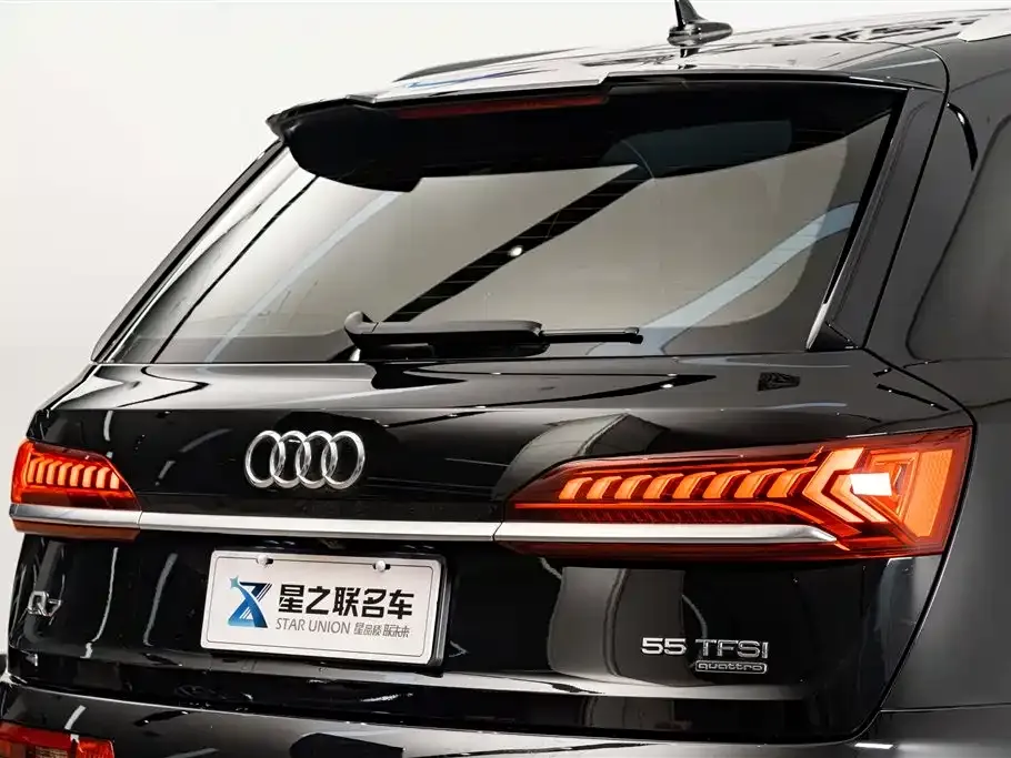 Audi Q7 — фото 2