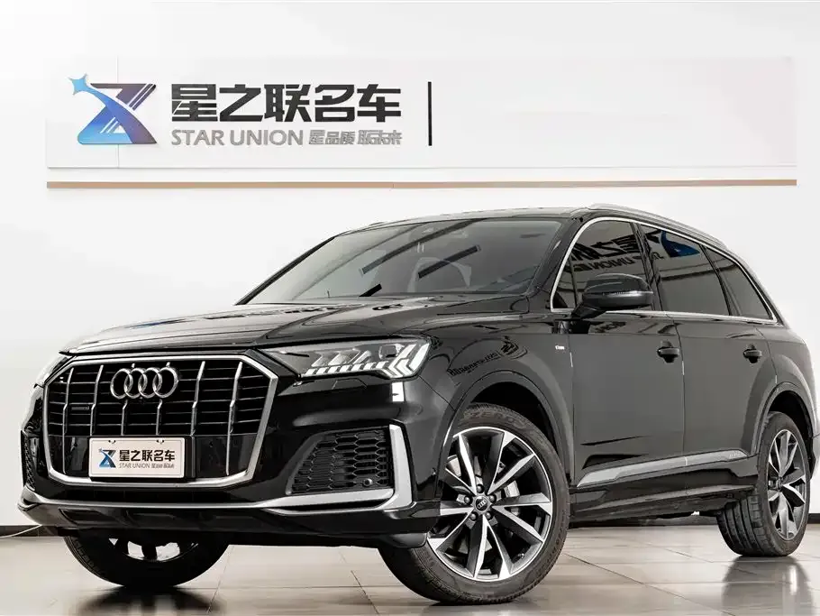 Audi Q7 — фото 10