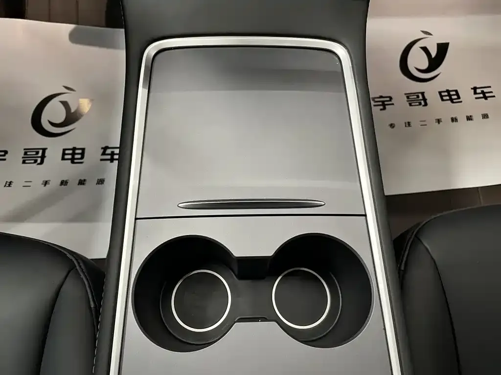 Tesla Model Y 2022 из CN, фото 2