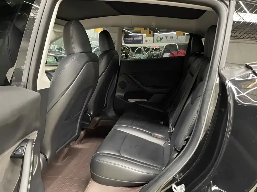 Tesla Model Y 2022 из CN, фото 7