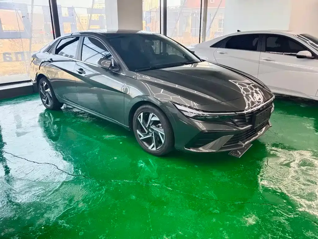 Hyundai Elantra 2023 из CN, фото 8