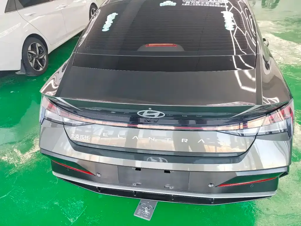 Hyundai Elantra 2023 из CN, фото 4