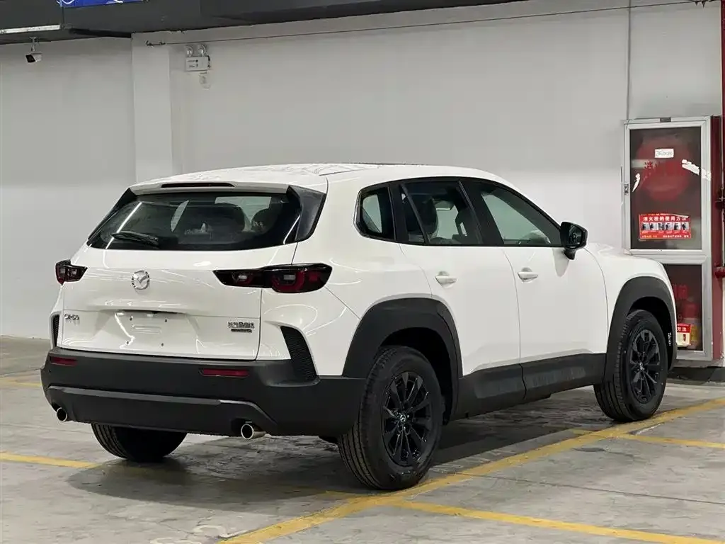 Mazda CX-50 2023 из CN, фото 7