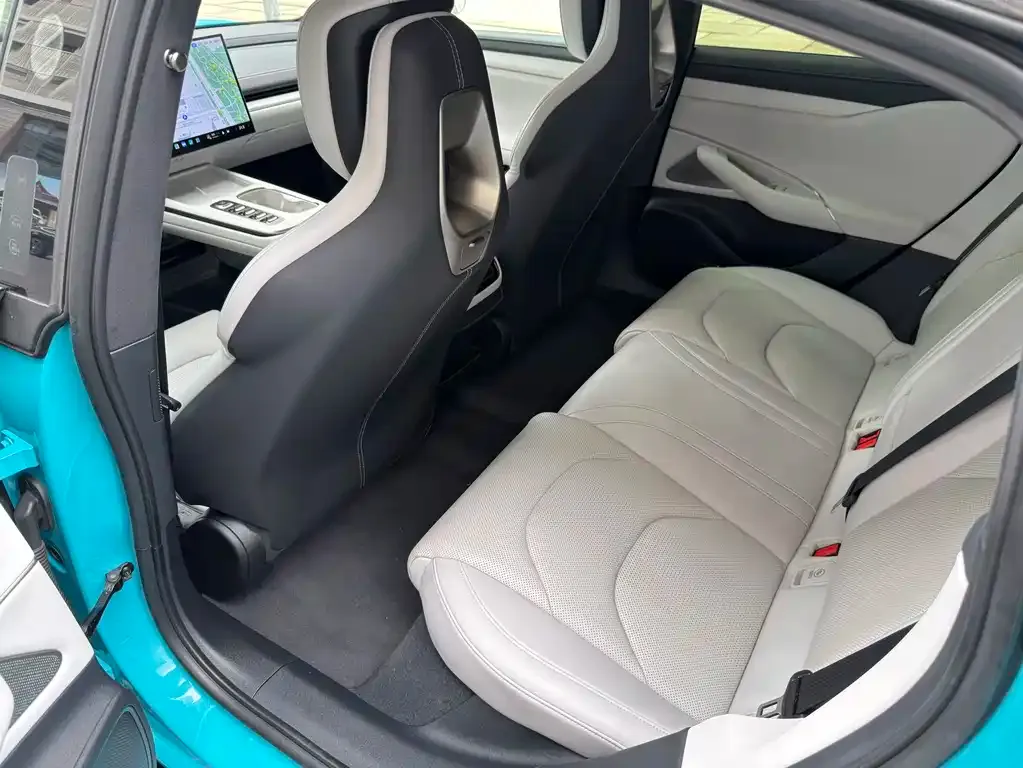 Xiaomi SU7 2024 из CN, фото 3