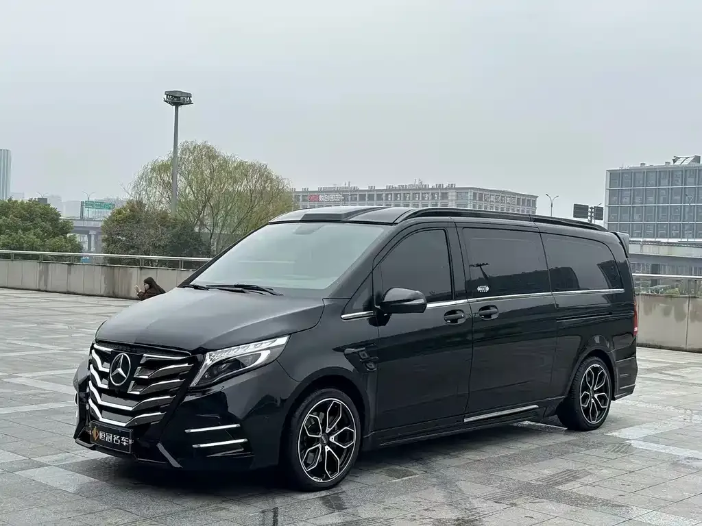 Mercedes-Benz Vito — фото 1