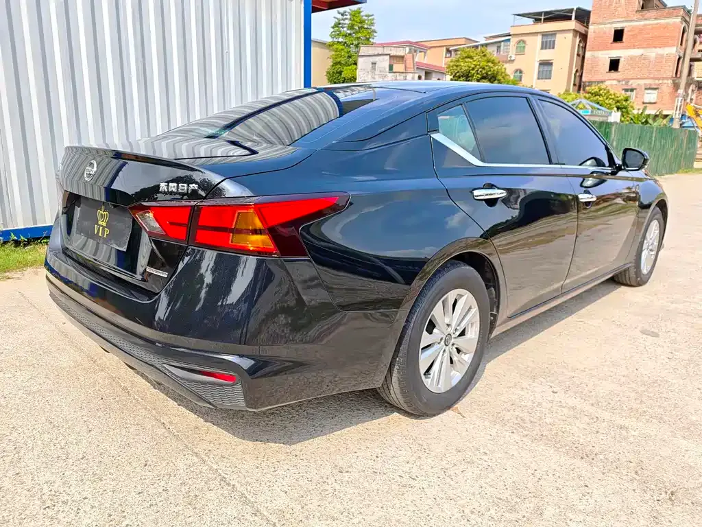 Nissan Teana — фото 10