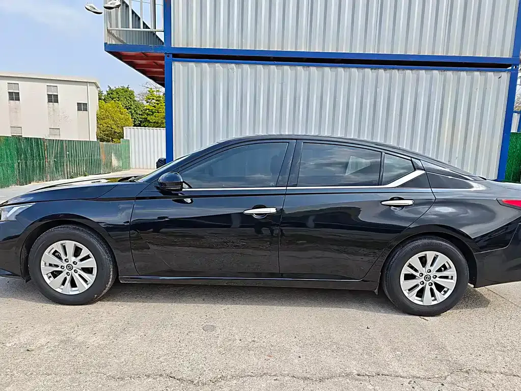Nissan Teana — фото 8