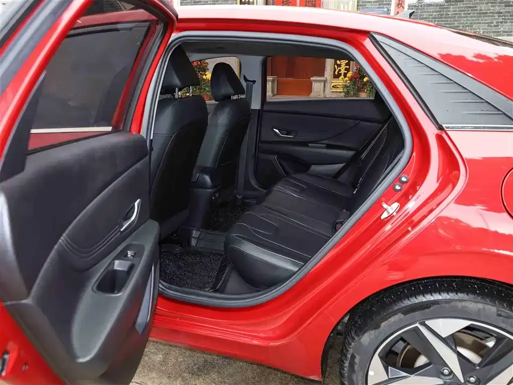 Hyundai Elantra 2021 из CN, фото 10