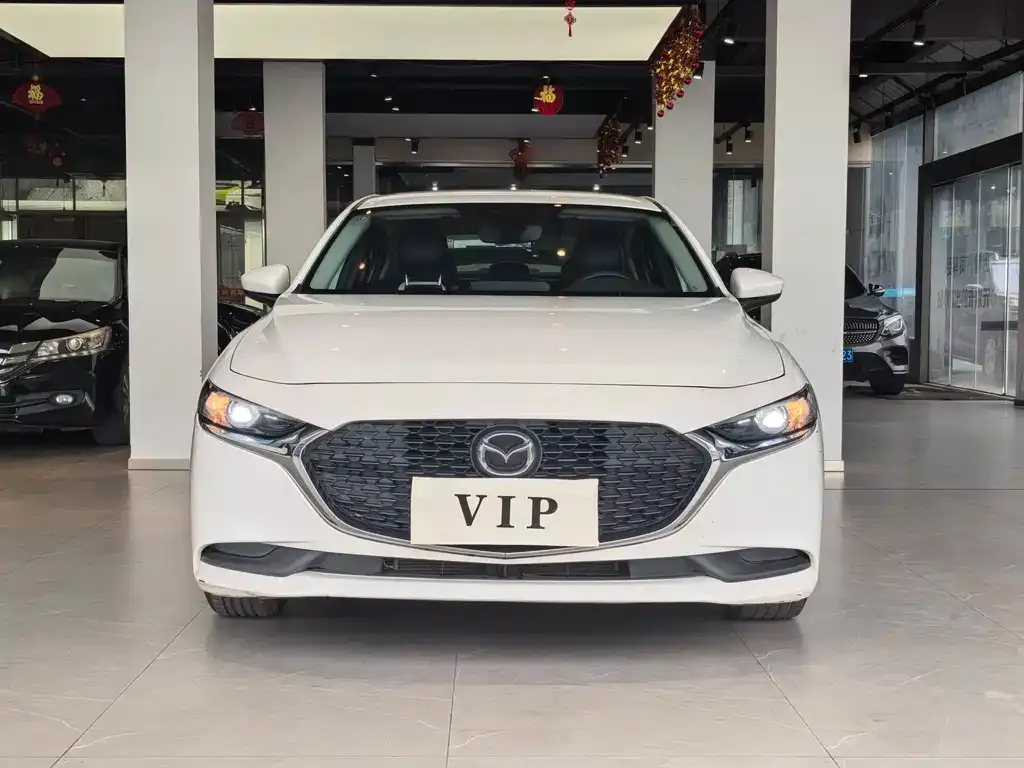 Mazda 3 Axela 2022 из CN, фото 2