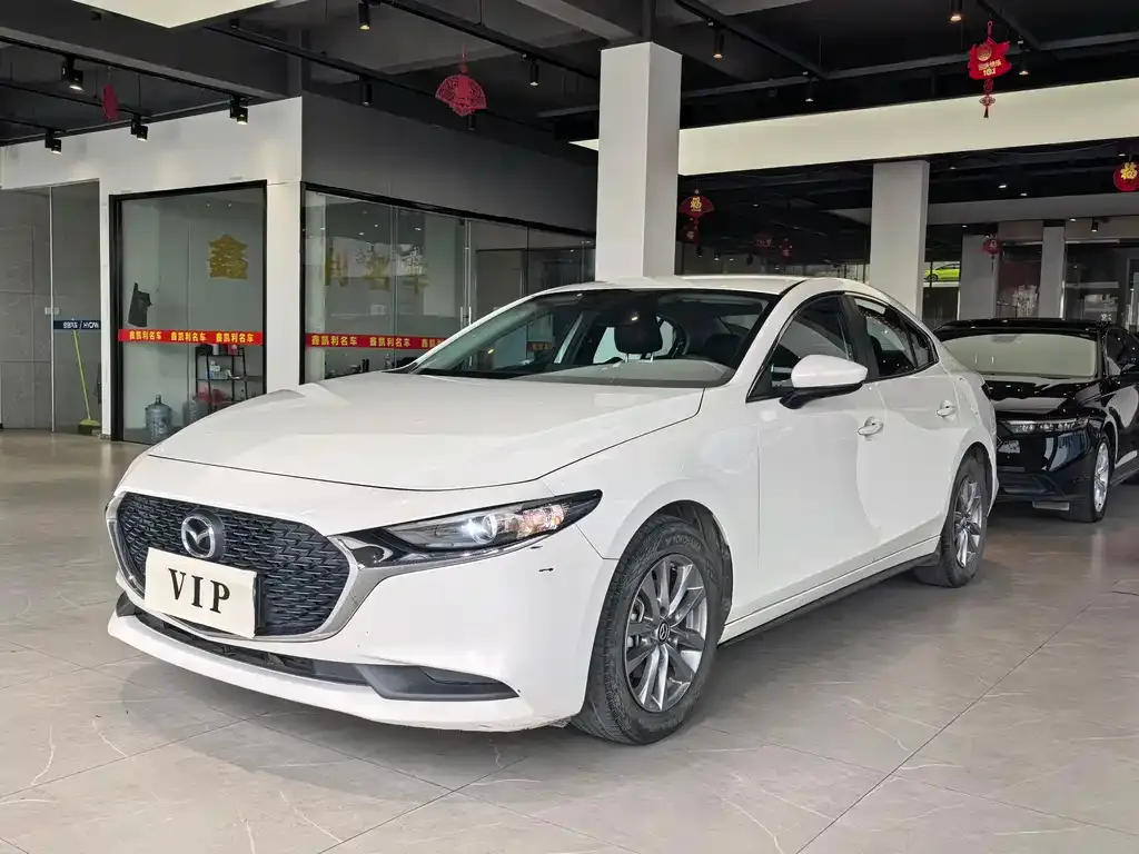 Mazda 3 Axela 2022 из CN, фото 4