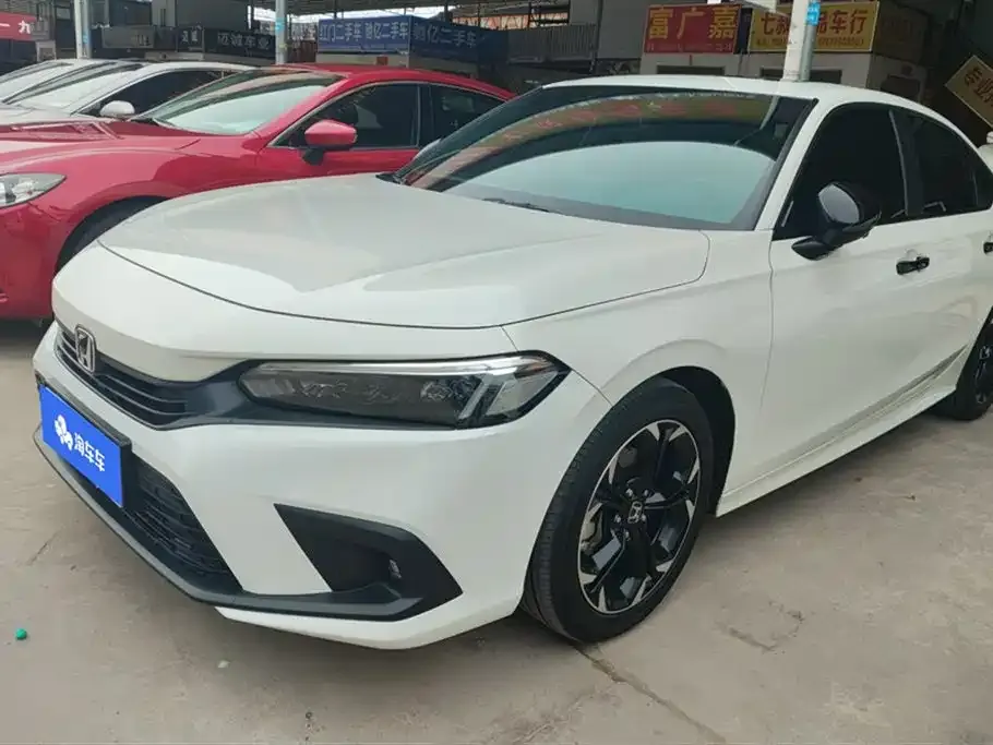Honda Civic — фото 1