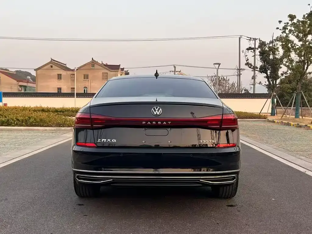 Volkswagen Passat — фото 3