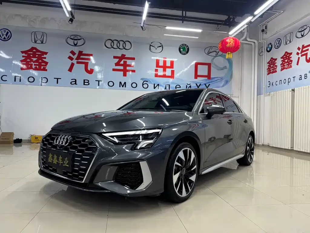 Audi A3 2023 из CN, фото 1