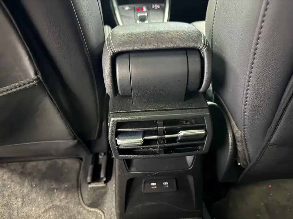 Audi A3 2023 из CN, фото 7