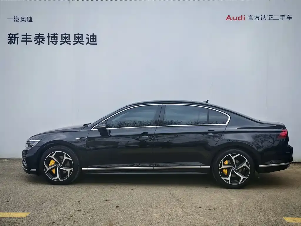 Volkswagen Magotan 2023 из CN, фото 7