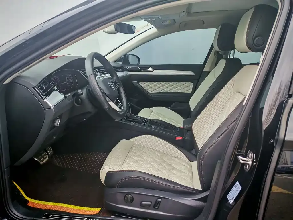 Volkswagen Magotan 2023 из CN, фото 4