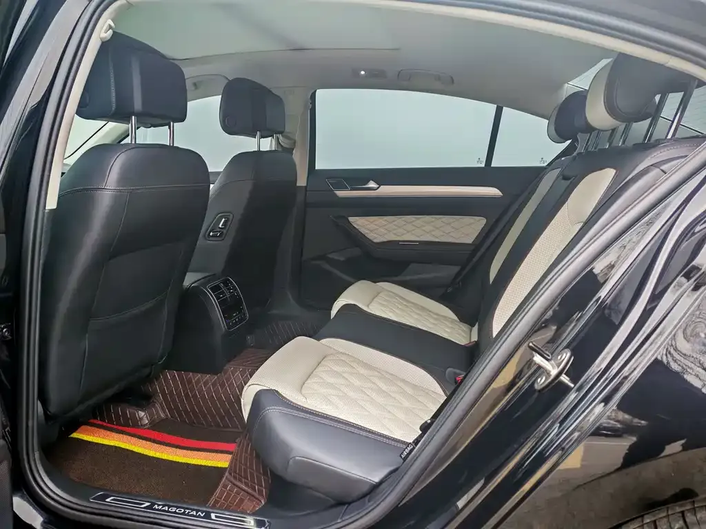 Volkswagen Magotan 2023 из CN, фото 2