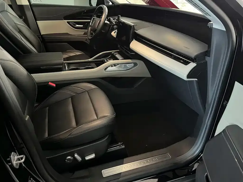 Lincoln Nautilus 2023 из CN, фото 5