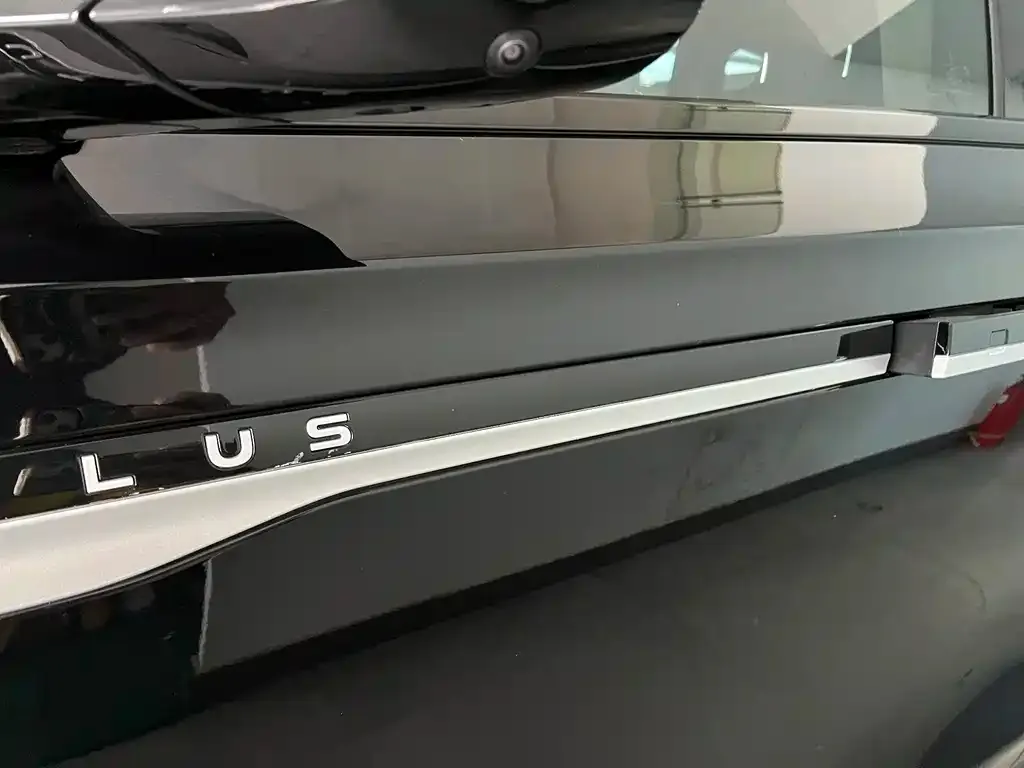 Lincoln Nautilus 2023 из CN, фото 3