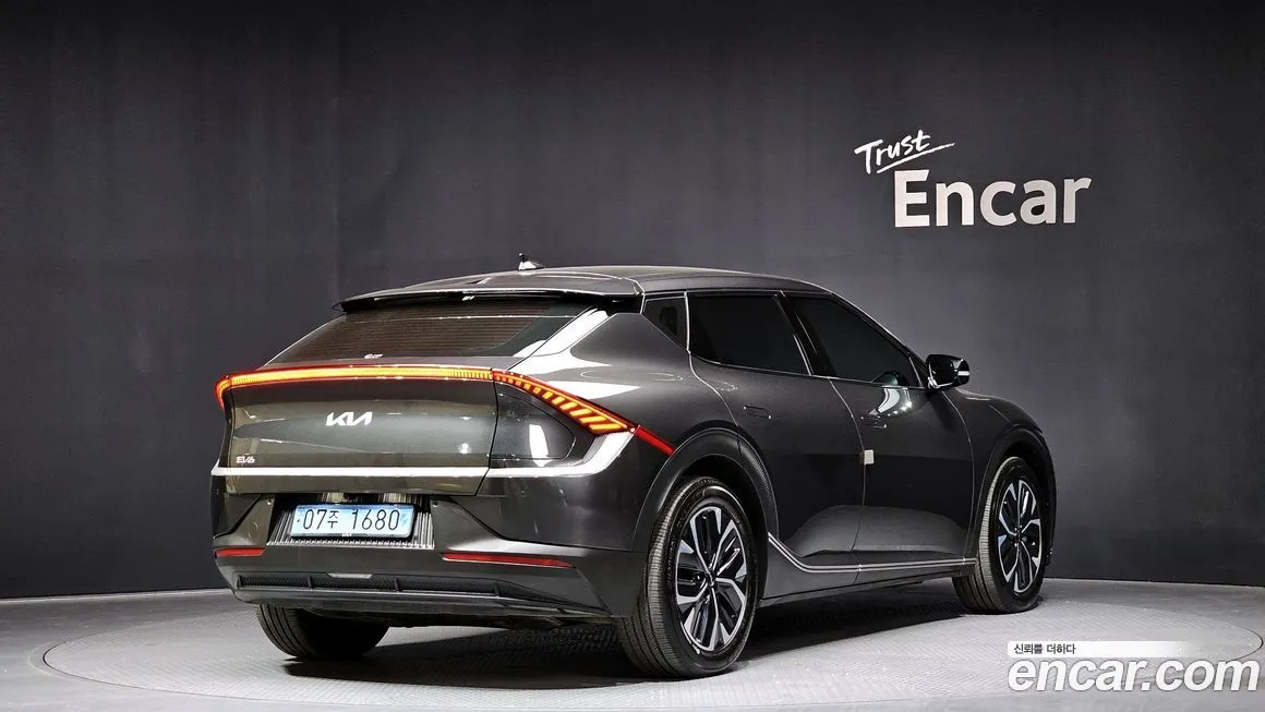 Kia EV6 2023 из KR, фото 5