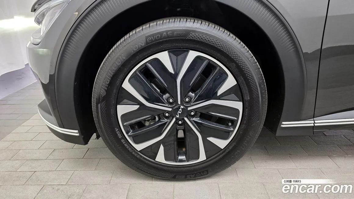 Kia EV6 2023 из KR, фото 4