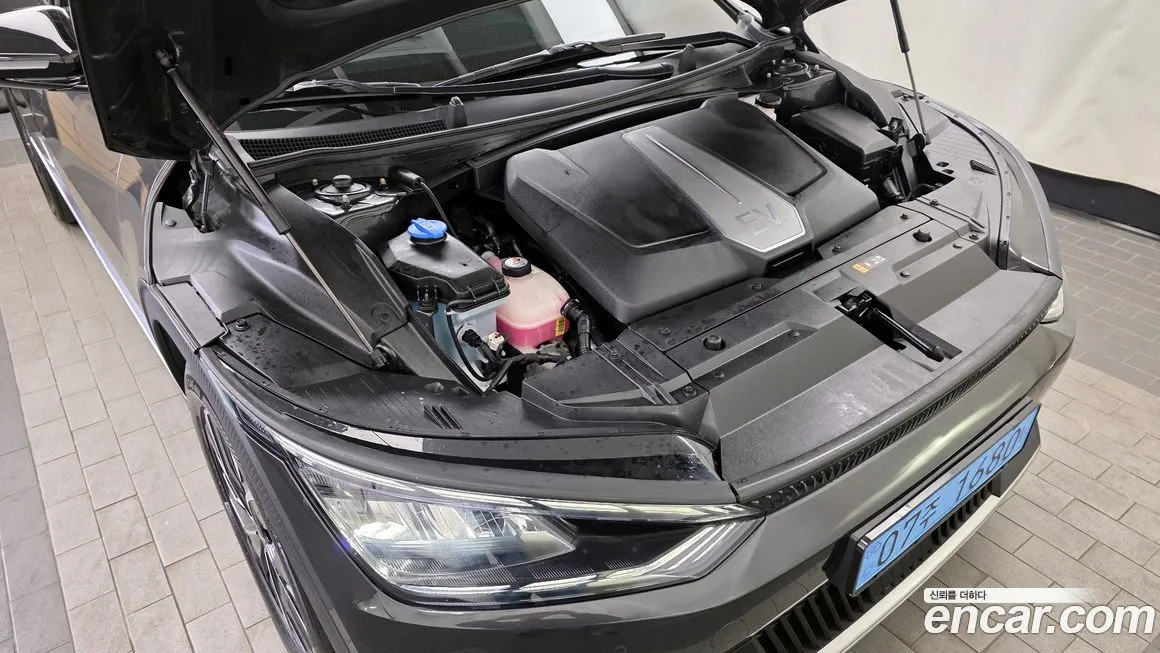 Kia EV6 2023 из KR, фото 3