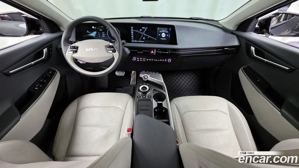 Kia EV6 2023 из KR, фото 8