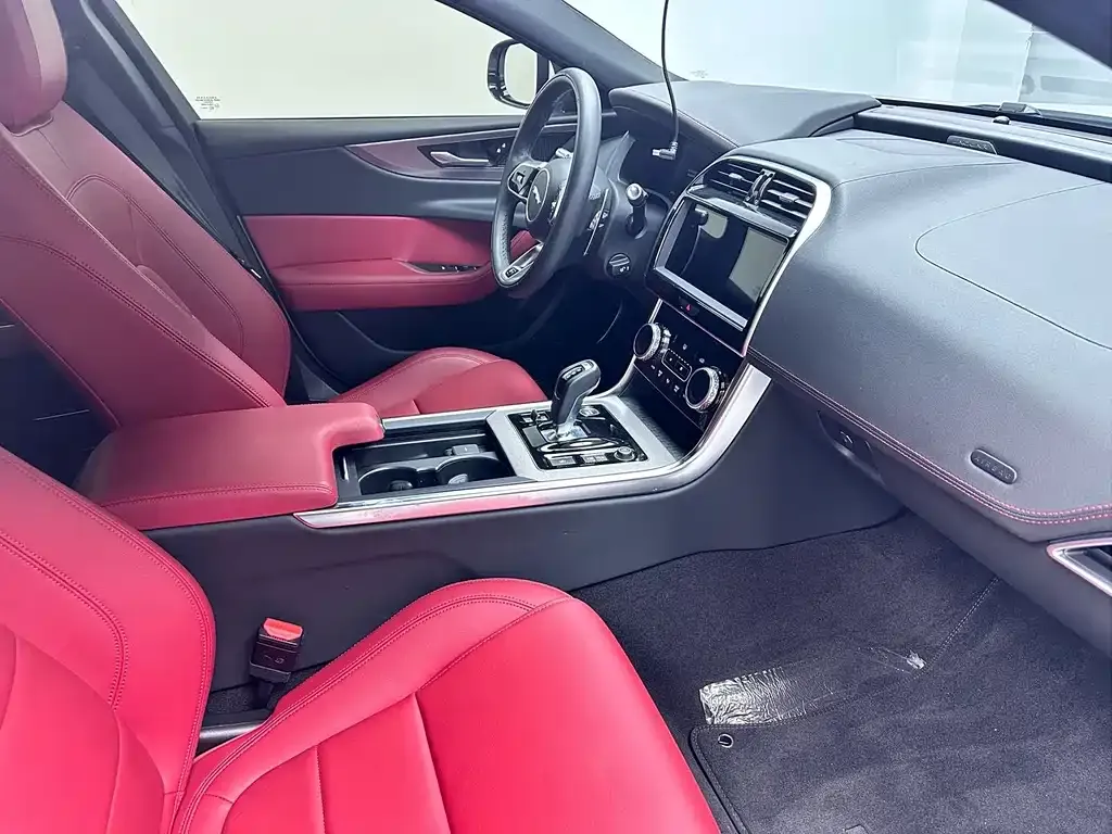 Jaguar XEL 2021 из CN, фото 9