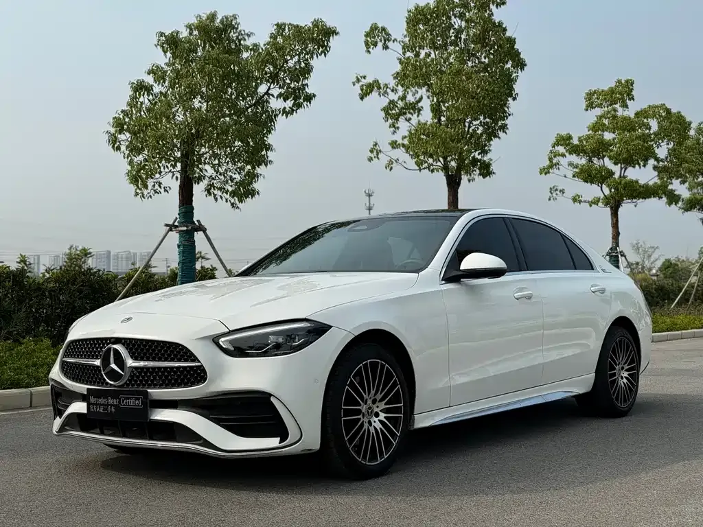 Mercedes-Benz C-Class — фото 1