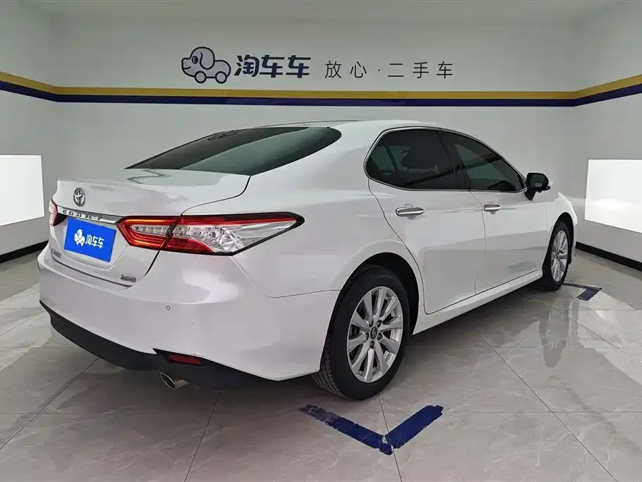 Toyota Camry 2021 из CN, фото 6