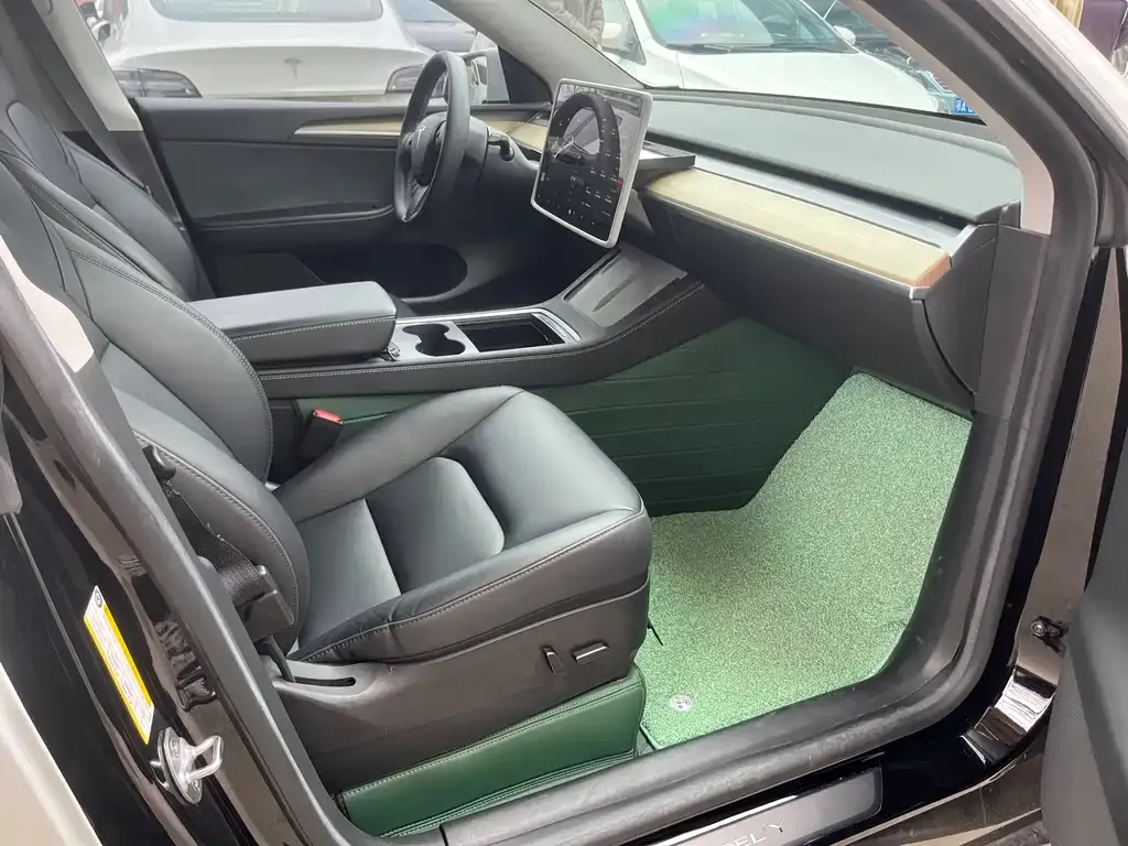 Tesla Model Y 2023 из CN, фото 10