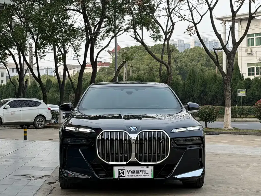 BMW i7 2024 из CN, фото 8