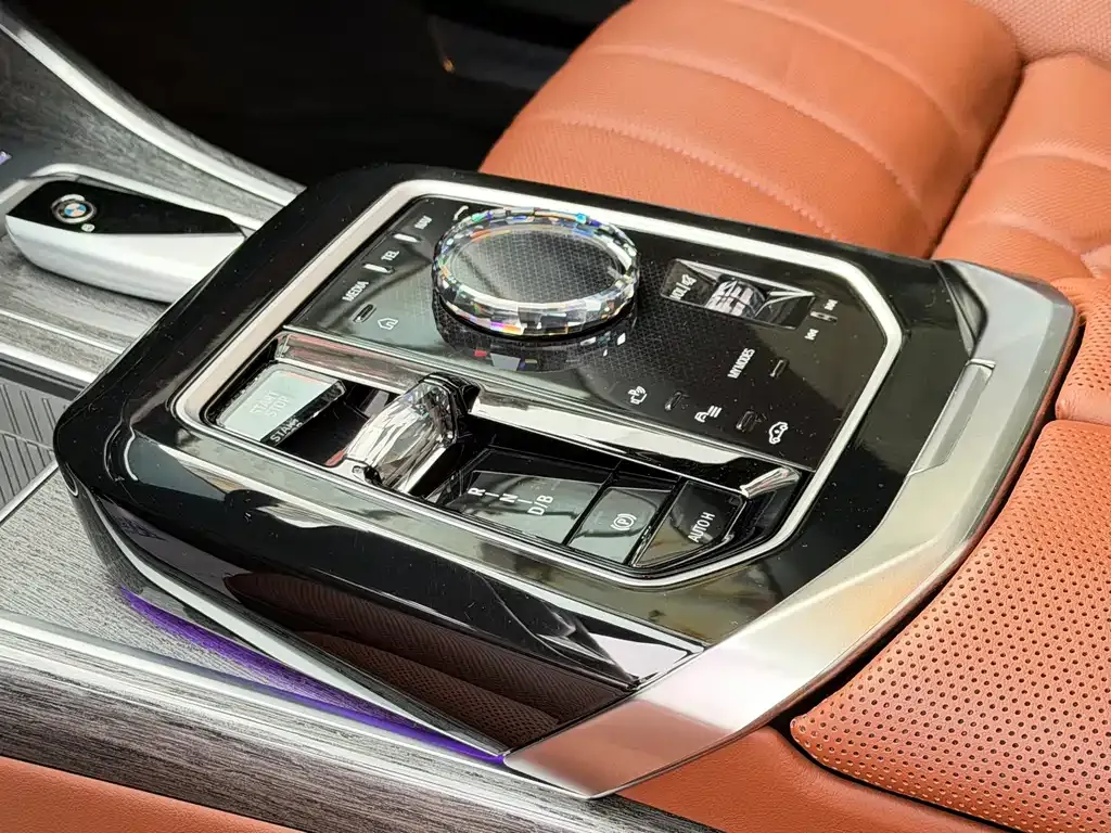 BMW i7 2024 из CN, фото 2