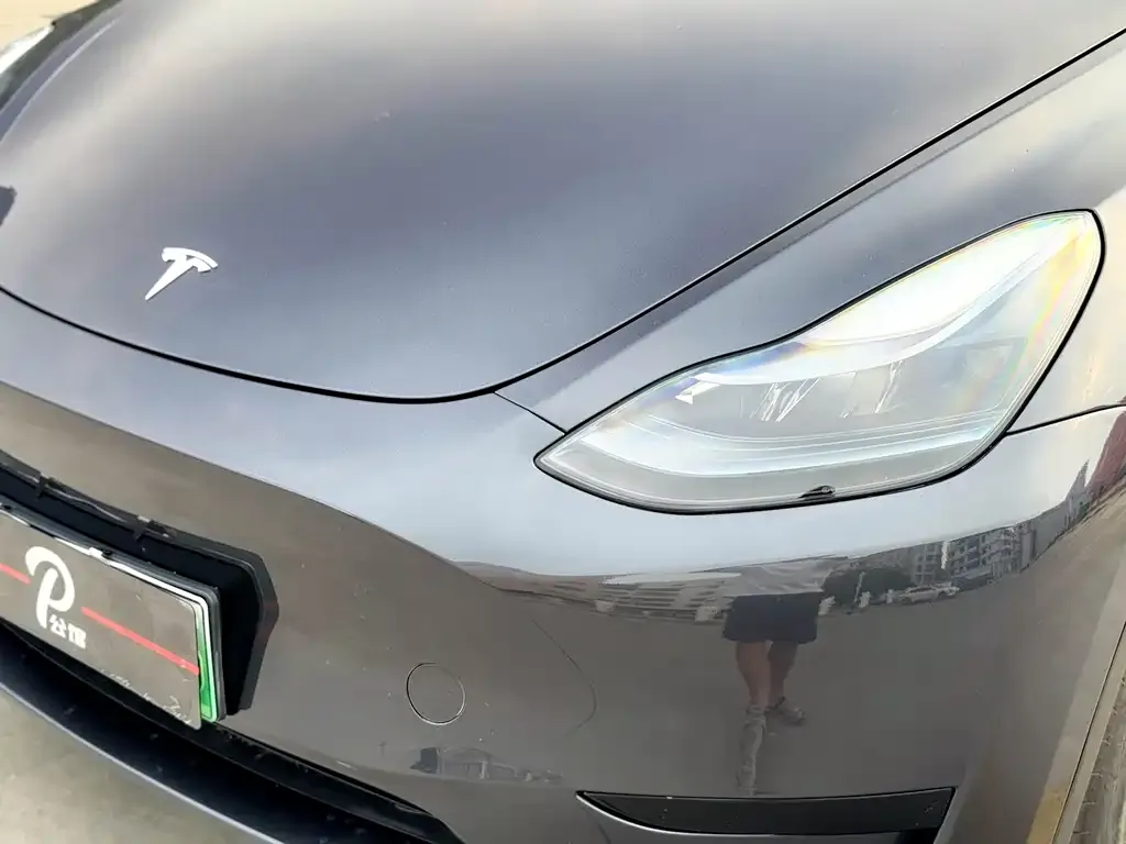 Tesla Model Y — фото 3