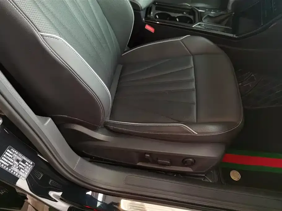 Volkswagen Passat — фото 4