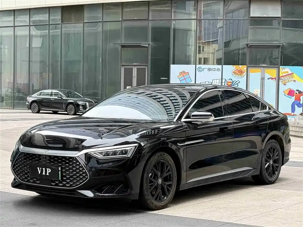 BYD Han — фото 1