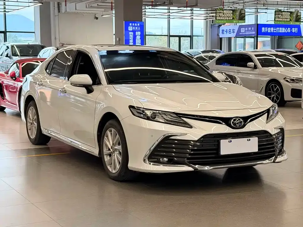 Toyota Camry 2023 из CN, фото 5