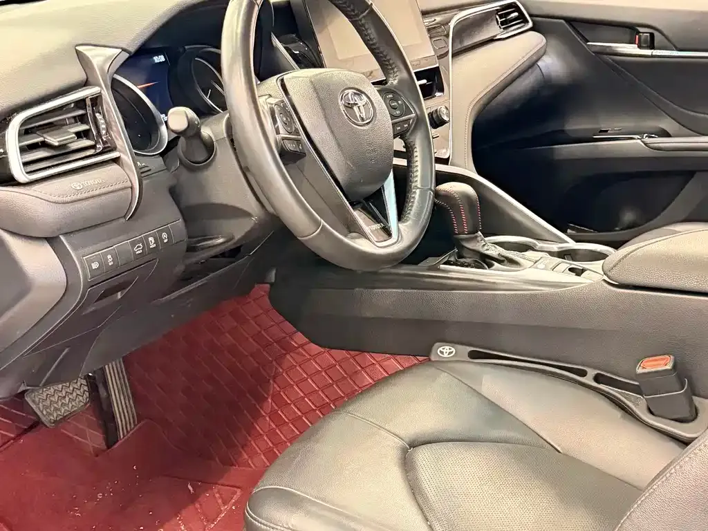 Toyota Camry 2023 из CN, фото 7