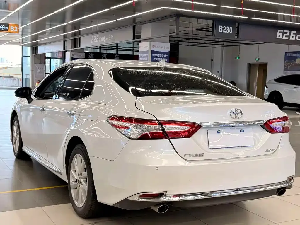 Toyota Camry 2023 из CN, фото 9