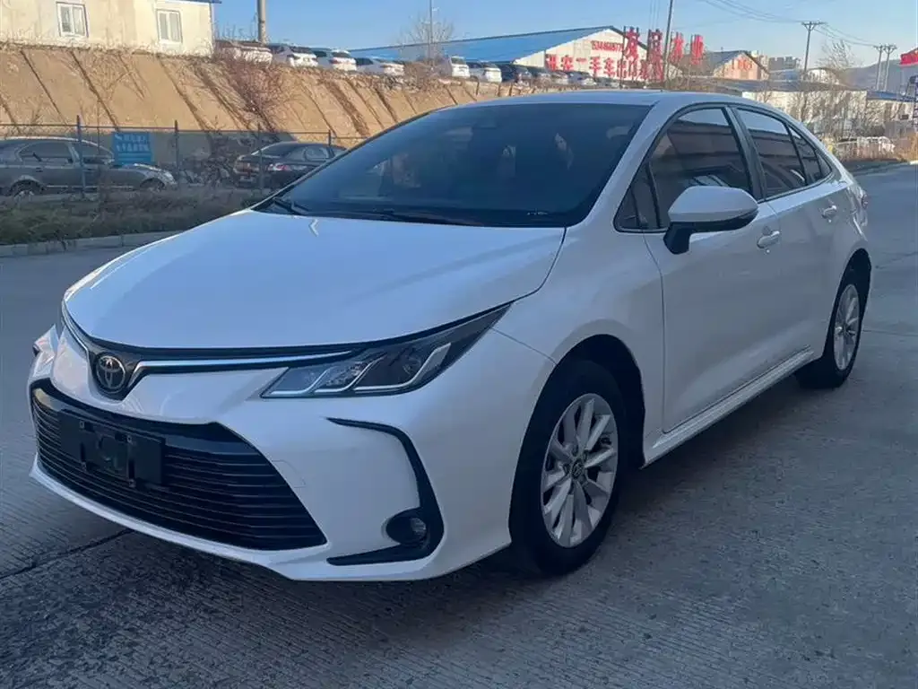 Toyota Corolla 2022 из CN, фото 1