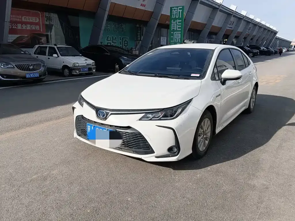 Toyota Corolla 2024 из CN, фото 1